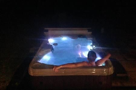 Forest Sweet Retreat Hot Tub & Wood Fired Sauna ยูคลูเลต ภายนอก รูปภาพ