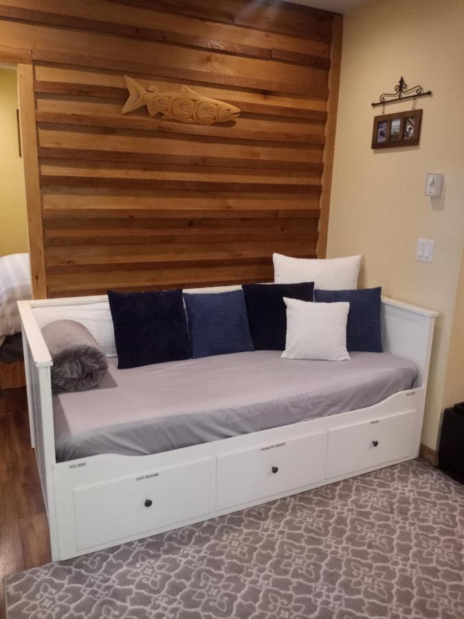 Forest Sweet Retreat Hot Tub & Wood Fired Sauna ยูคลูเลต ภายนอก รูปภาพ